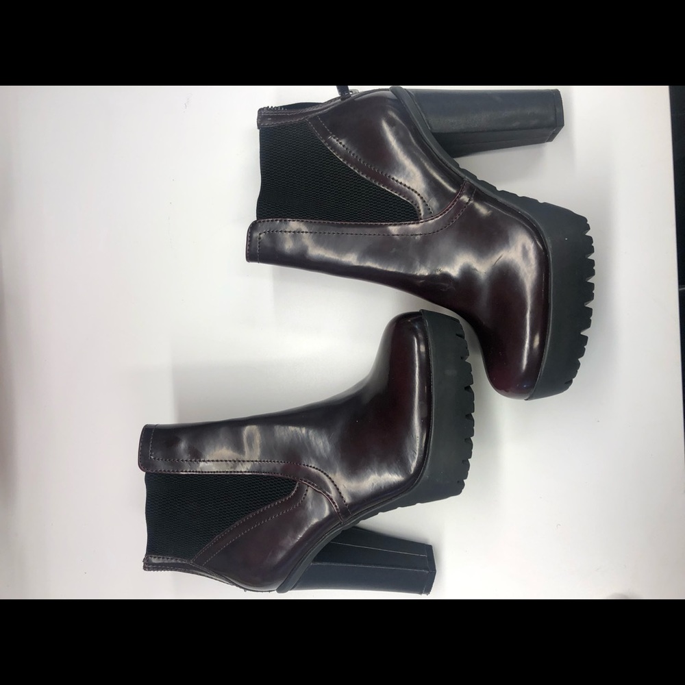Steve Madden Amandaa Platform Boots